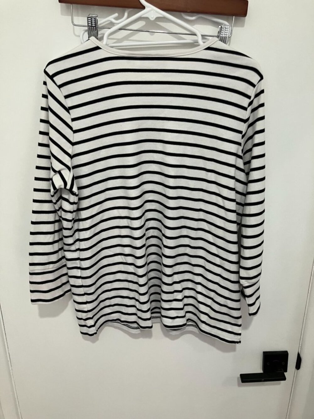 Quacker Factory Striped Nautical Top Pink Gold Sequin Anchor V-Neck Large - Picture 3 of 5
